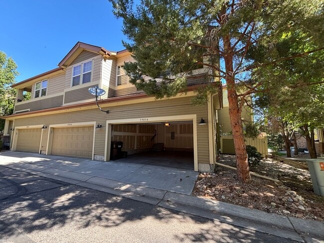 Building Photo - 3903 Rock Creek Dr