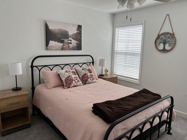 Building Photo - Beautiful Home in the Westhill Community -...