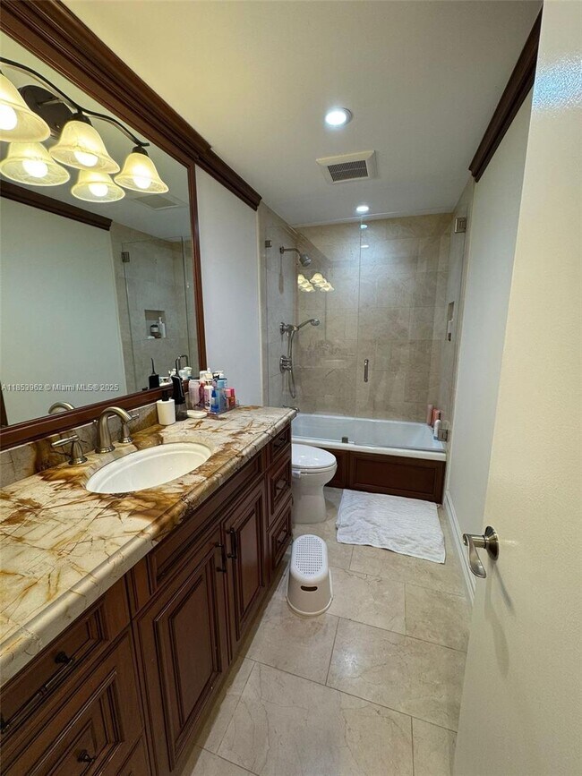 Building Photo - 10085 Bay Harbor Terrace