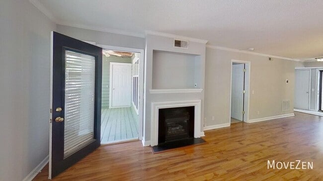 Building Photo - 1221 Westview Ln