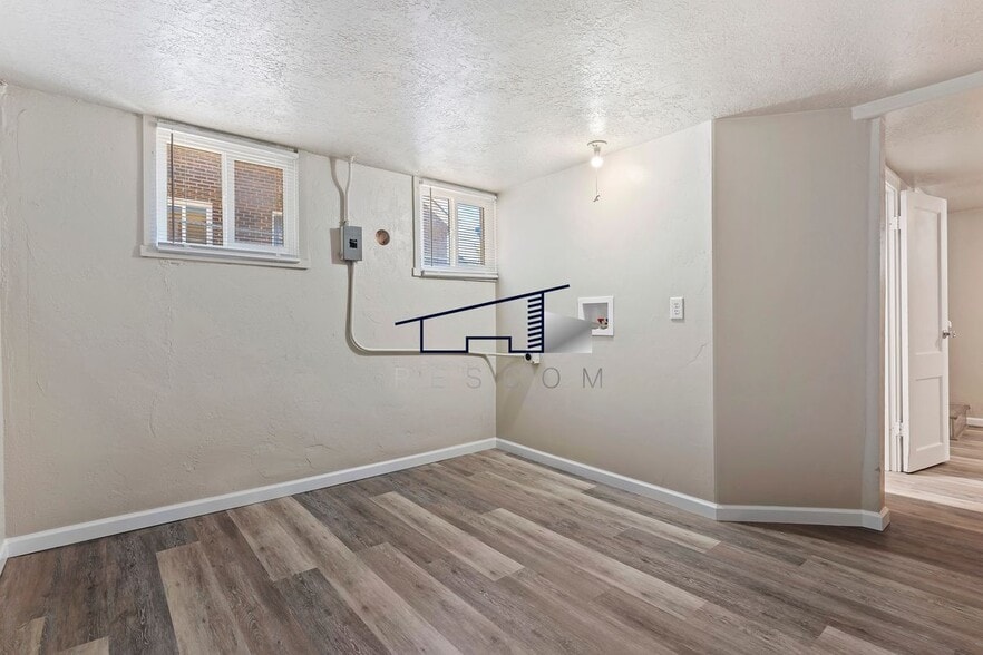 Building Photo - 2705 Polk Ave