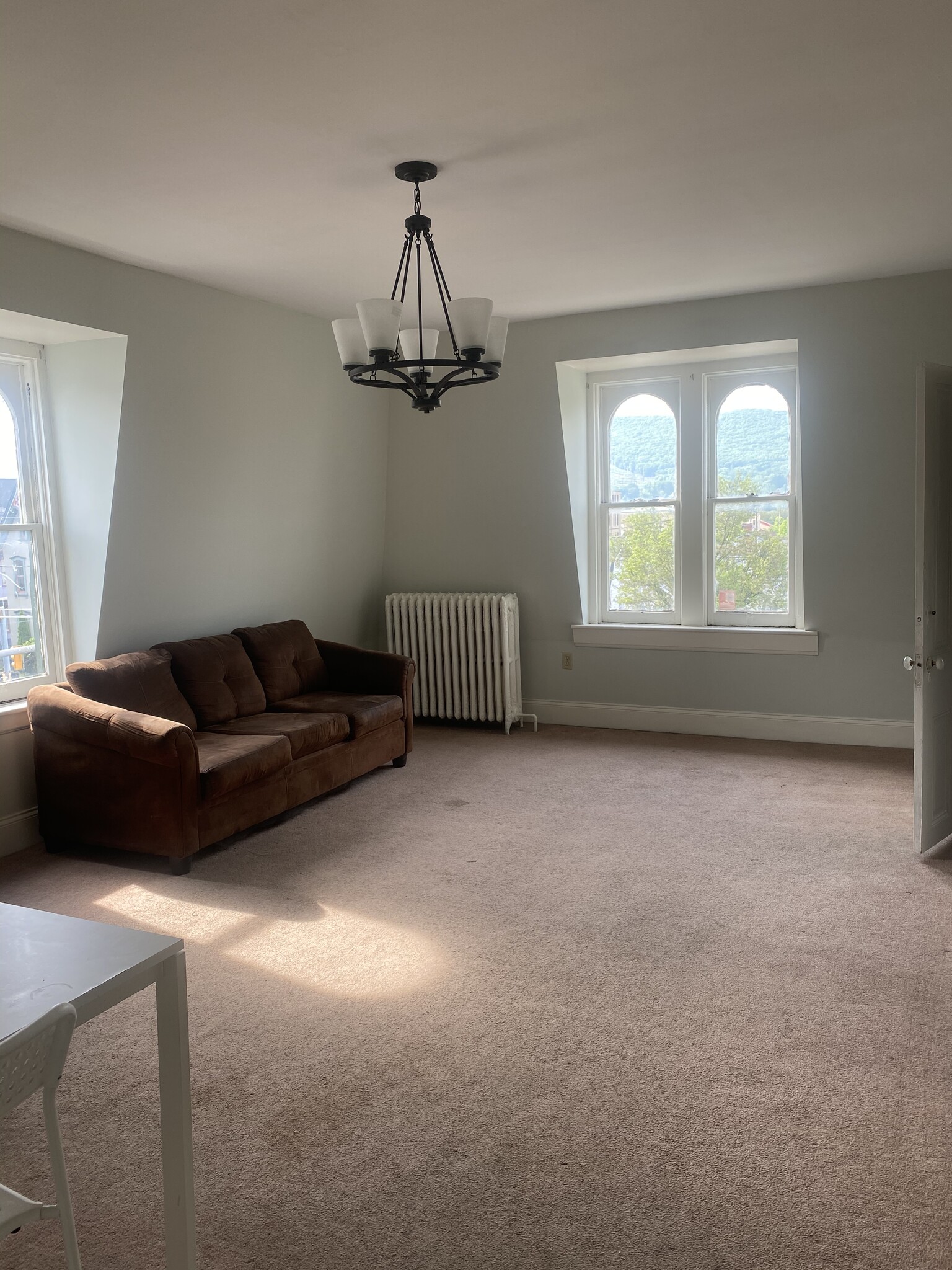 Building Photo - 1108 W 4th St