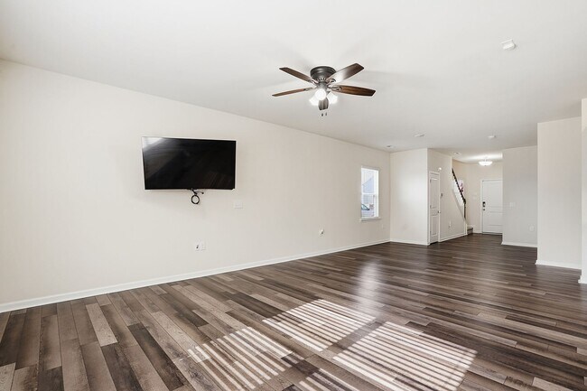 Building Photo - HOLIDAY INCENTIVES APPLY FOR THIS PROPERTY- AVAILABLE NOW! BEAUTIFUL 2 STORY HOME IN FUQUAY-VARINA