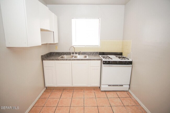 Building Photo - 4031 Thomason Ave