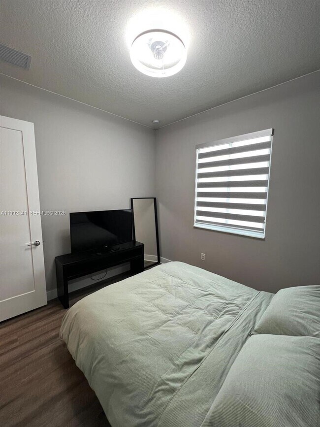 Building Photo - 10355 NW 66th St