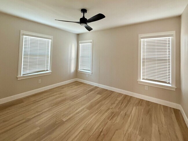 Building Photo - Beautiful Newly Remodeled Home