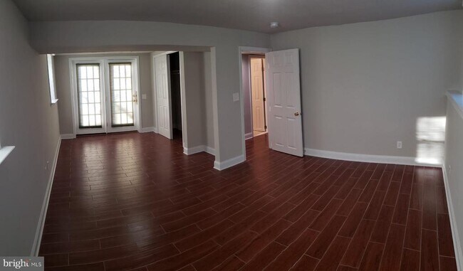 Building Photo - 123 Little Whim Rd