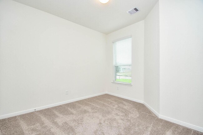 Building Photo - 25230 Benroe St