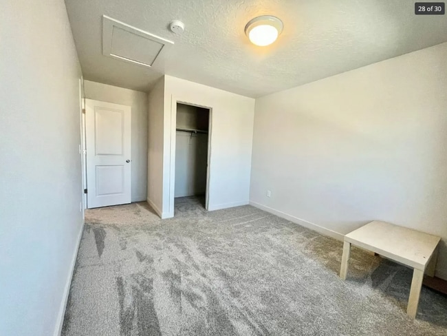 Building Photo - 2162 N Cloverleaf Wy