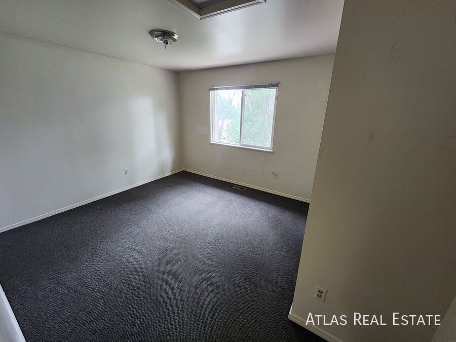 Building Photo - 2208 N 10th Ave