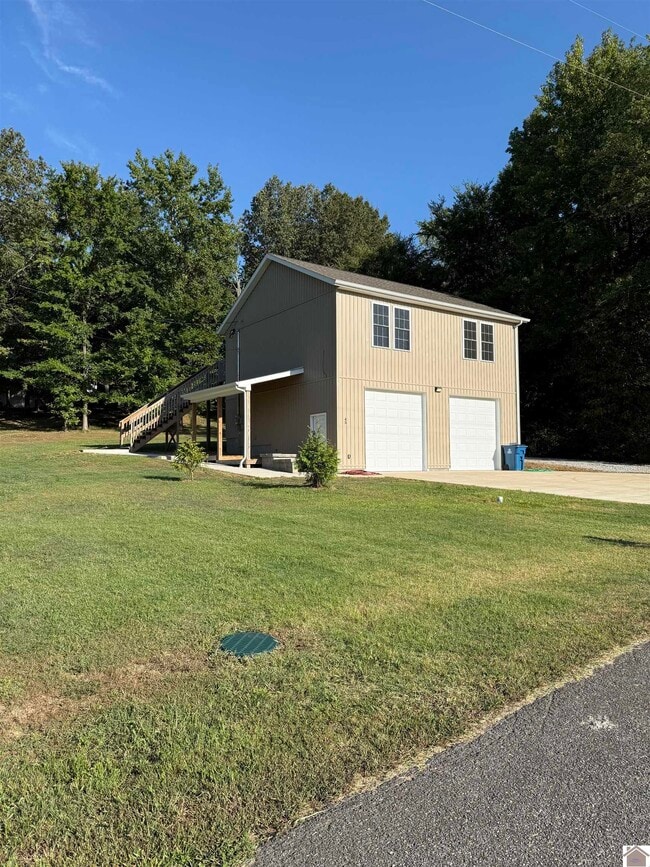 Primary Photo - 45 Willow Dr