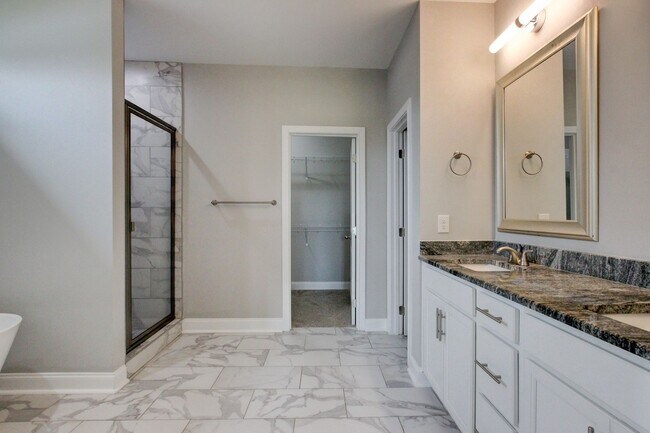 Building Photo - 1331 Juniper Pass