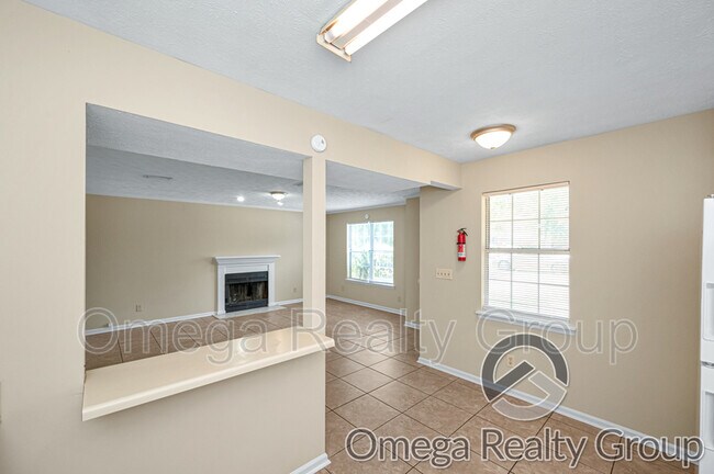 Building Photo - 815 Willow Pointe