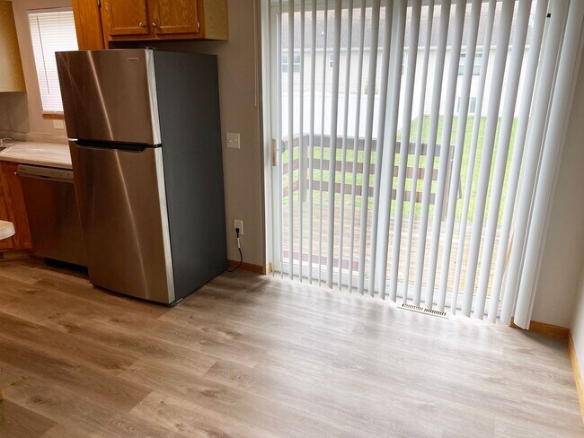 Building Photo - 1933-35 Northwestern Ave