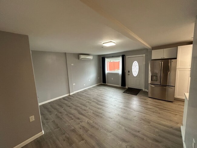 Building Photo - 2B/1 BA House in Lakeland North neighborhood of Auburn, $2,100/mo.