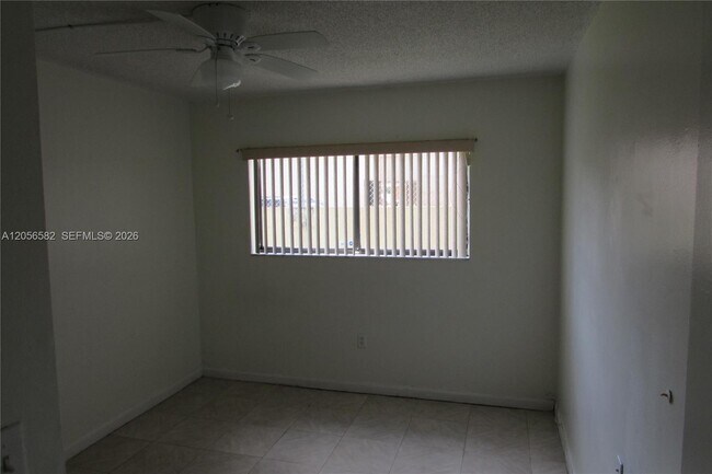 Building Photo - 7411 SW 152nd Ave