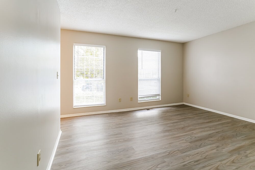 Building Photo - 6208 Glencairn Cir