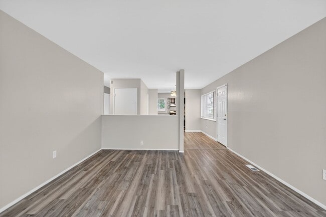 Building Photo - Updated 3-Bedroom Home with Fenced Yard in Florissant