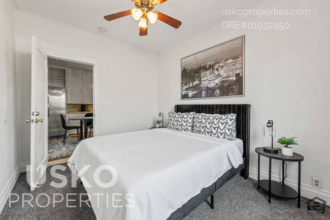 Building Photo - 808 Main St