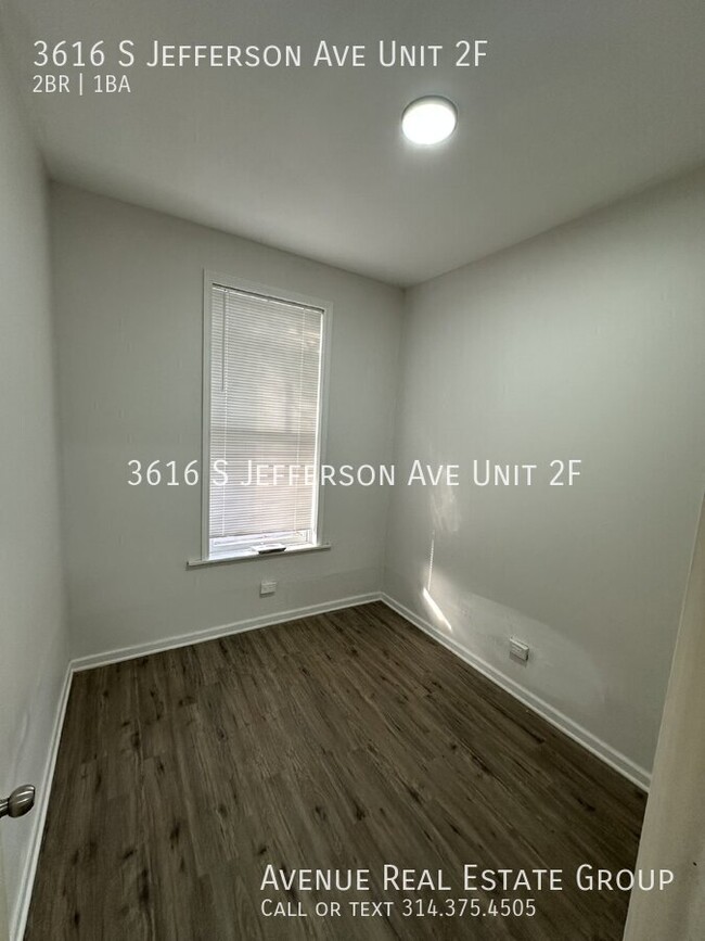 Building Photo - Spacious 2-Bedroom 1-Bathroom in Saint Lou...