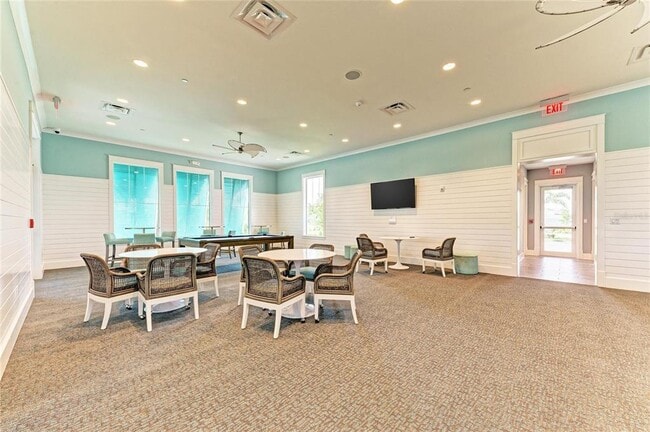 Building Photo - 6629 Fort Pierce Ave