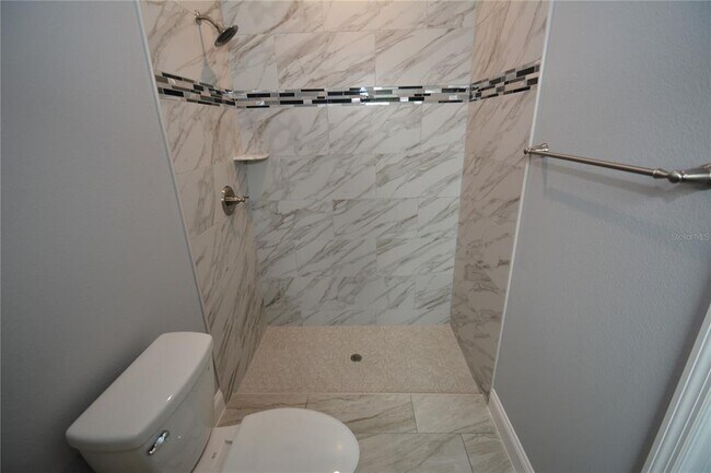 Building Photo - 17 Zoeller Ct