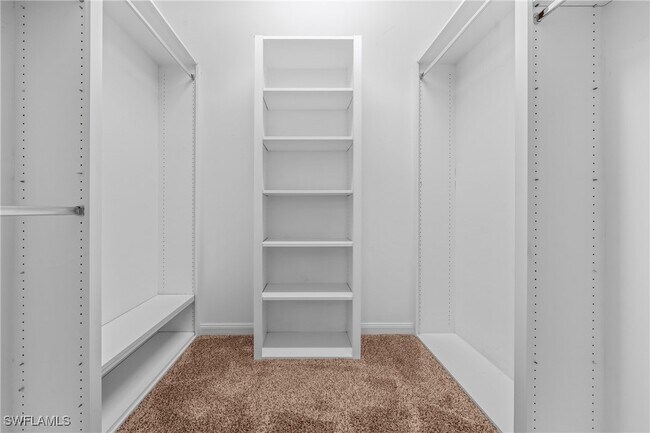 Building Photo - 5633 Cove Cir