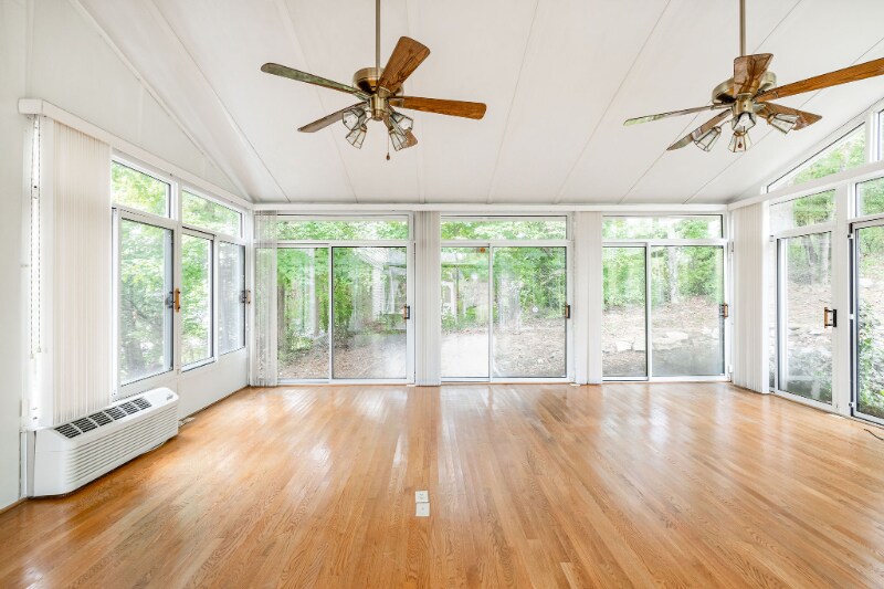 Building Photo - 924 Saundersville Ferry Rd