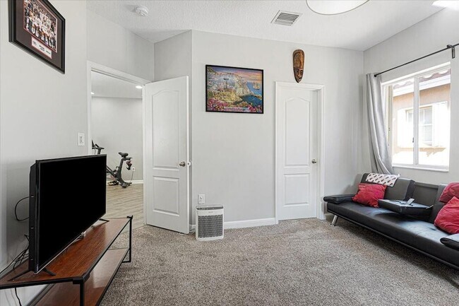 Building Photo - 2316 SW 127th Ave