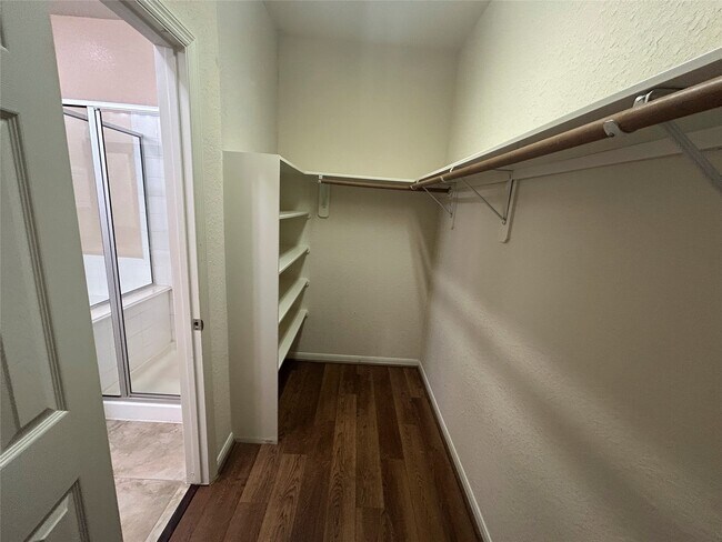 Building Photo - 8911 Silent Willow Ln