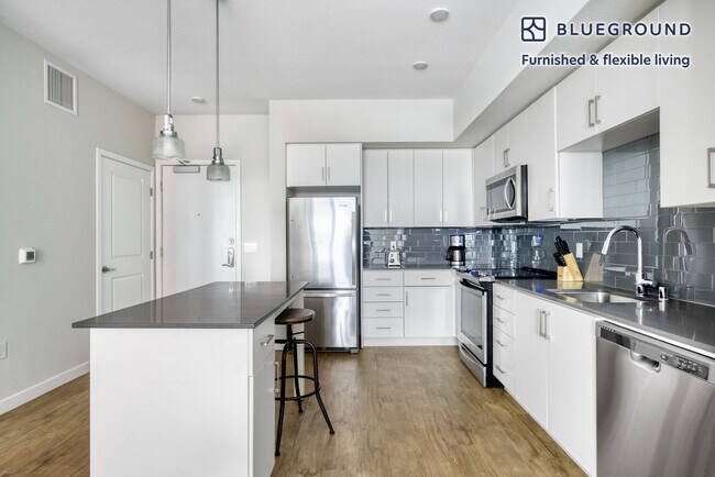 Building Photo - 6301 Shellmound St