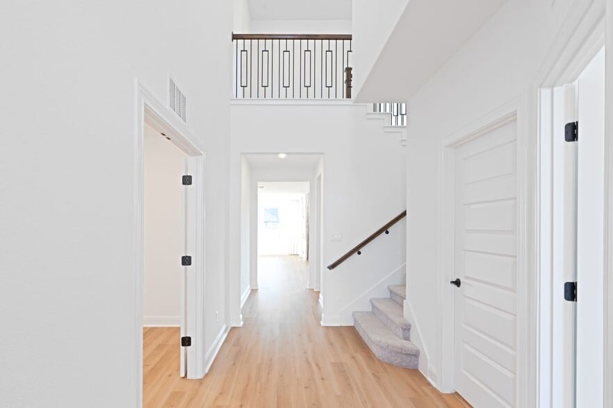 Building Photo - 2924 Zuni Pass