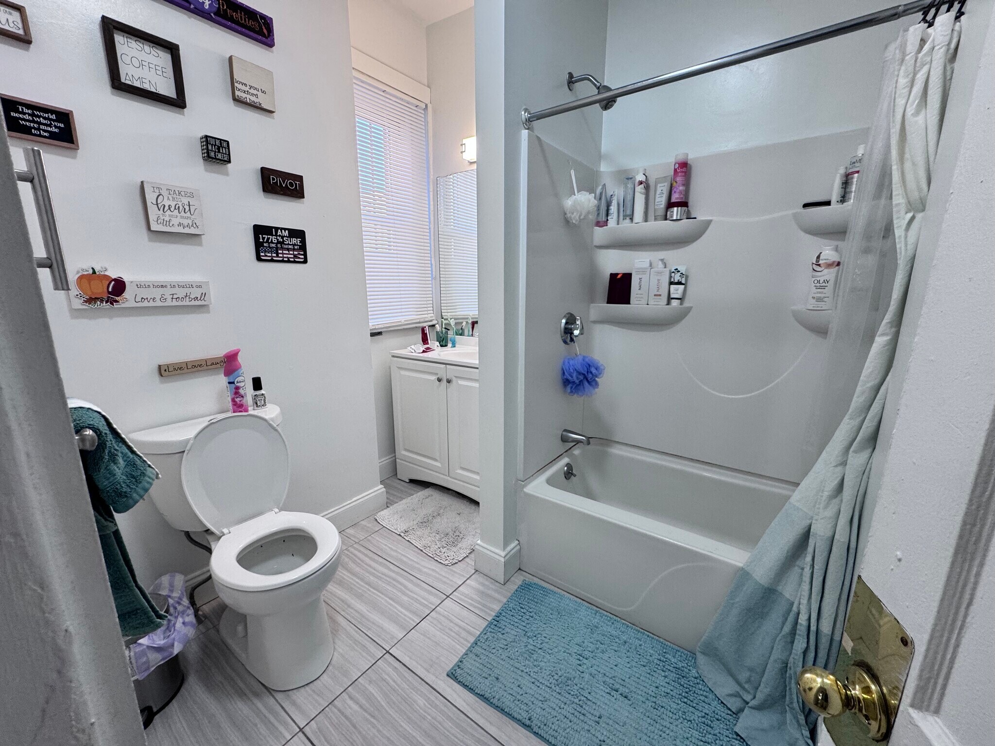 Building Photo - 59 Hemenway St