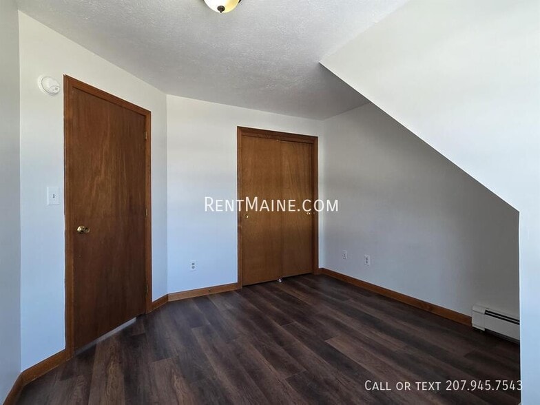 Building Photo - 7 Hartley St