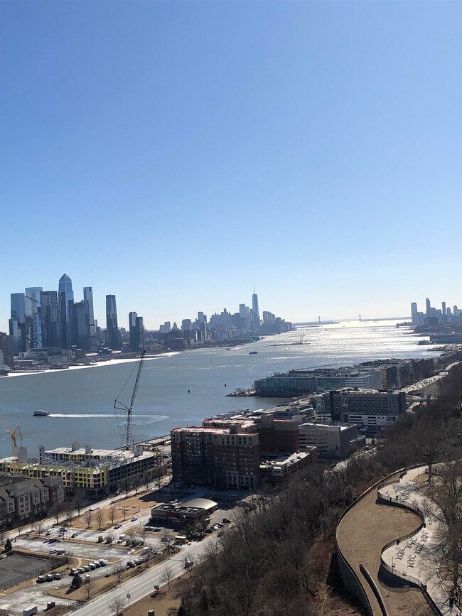 Building Photo - 5710 BOULEVARD