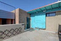 Building Photo - 1508 Edith Blvd NE