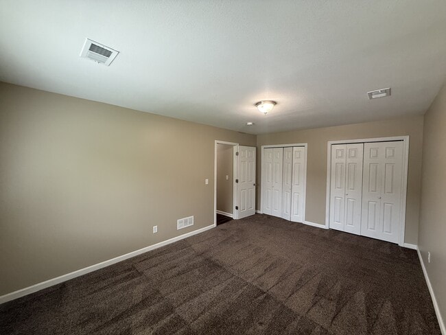 Building Photo - 8135 N Stoddard Ave