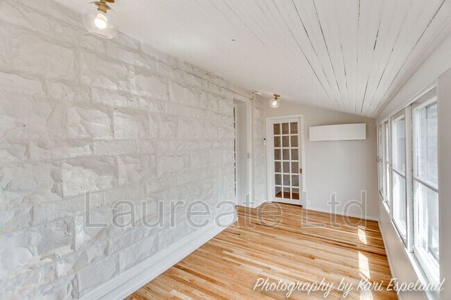 Building Photo - 1452 Detroit St