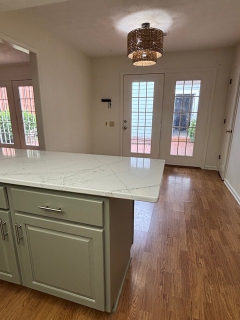 Building Photo - 605 Dunwoody Chace