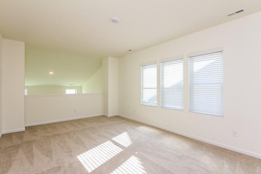 Building Photo - 1608 Corbett St