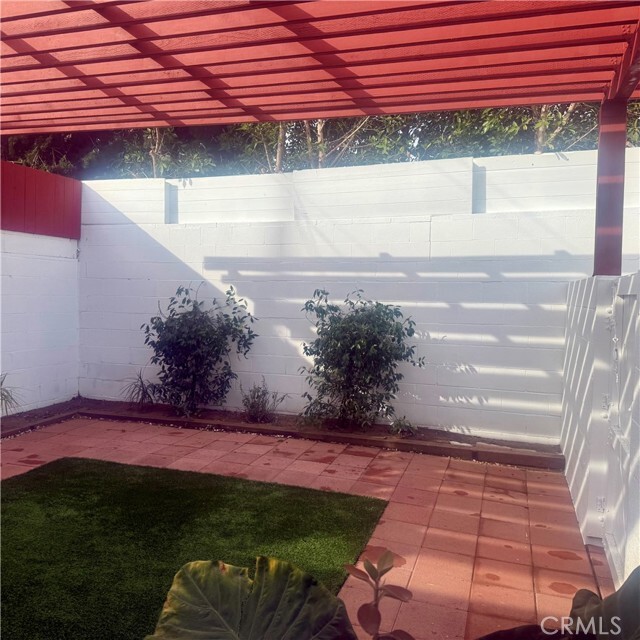 Building Photo - 7407 Dunfield Ave