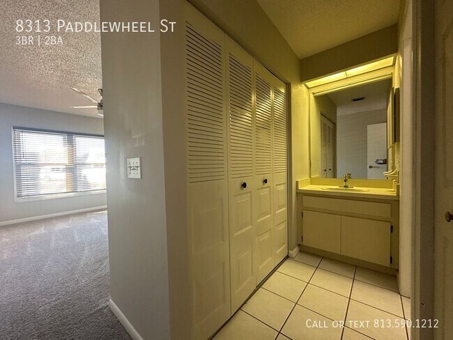 Building Photo - 8313 Paddlewheel St