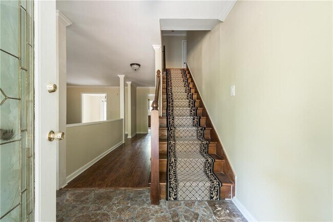 Building Photo - 4140 Gunnin Rd