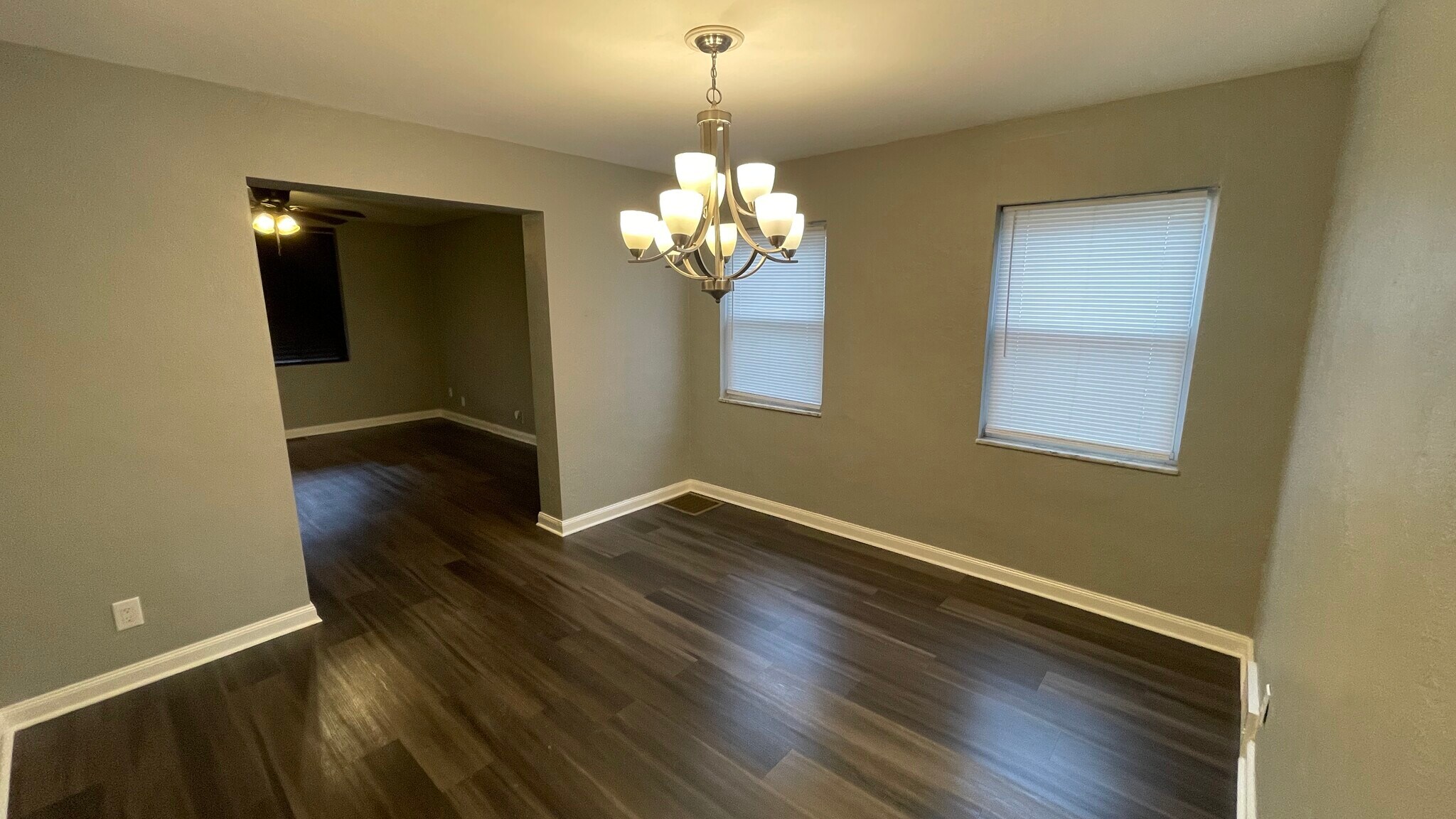 Building Photo - 2311 Grandview Ave