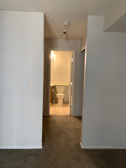 Building Photo - 2575 S Syracuse Way