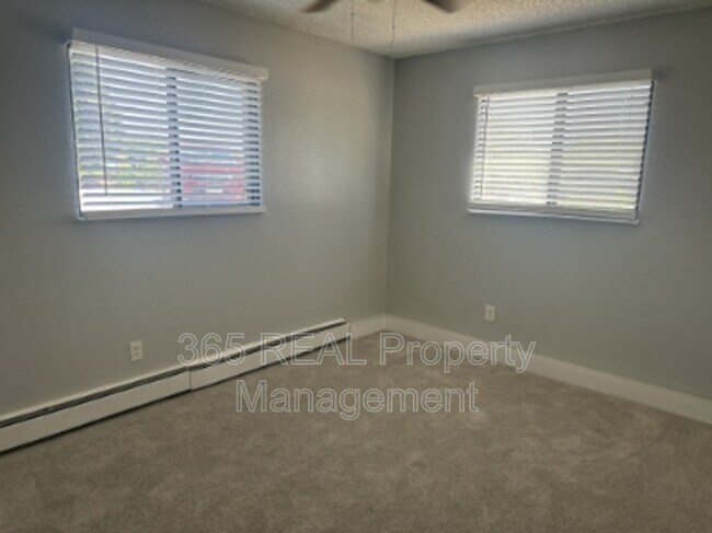Building Photo - 2515 W 27th St