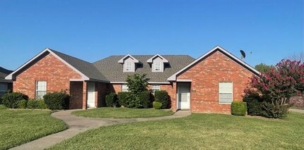 Building Photo - 104 Lum Ln