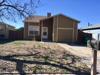 Building Photo - Cute 3 Bedroom, 2 Bath Single Family Home