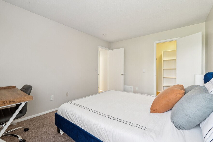 Building Photo - 140 Antelope Way