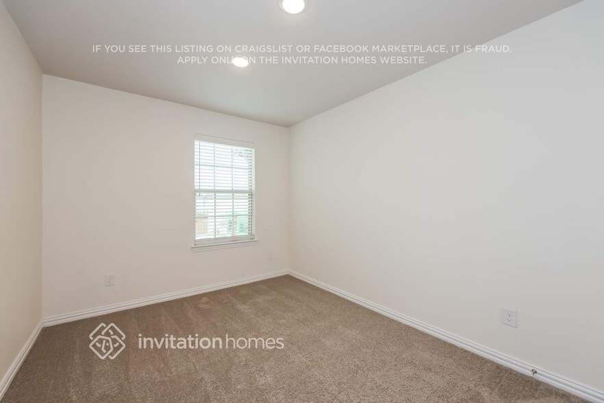 Building Photo - 6424 Blue Trl